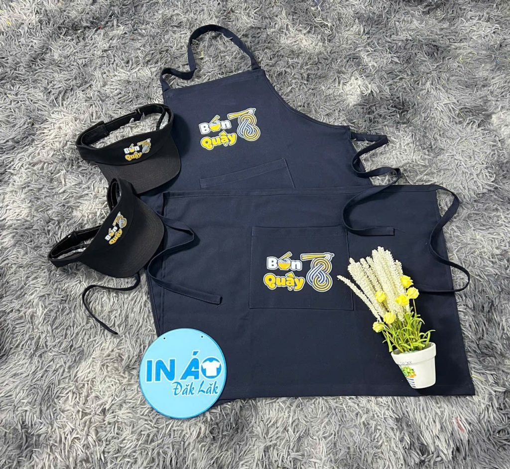 Tạp dề Bún Quậy màu xanh than phối dây